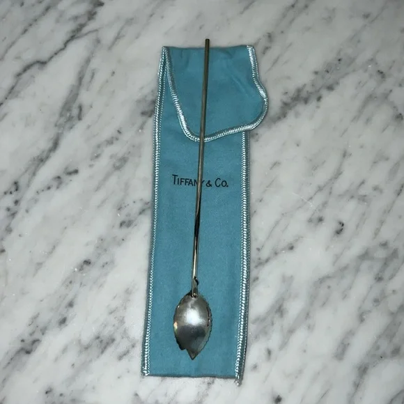 Vintage sterling silver Tiffany double leaf spoon straws - Picture 4 of 5